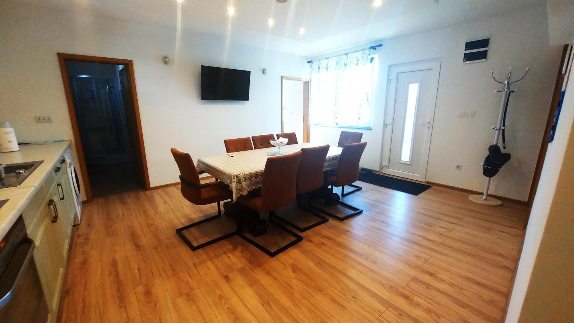 Apartment House Krizanovic *